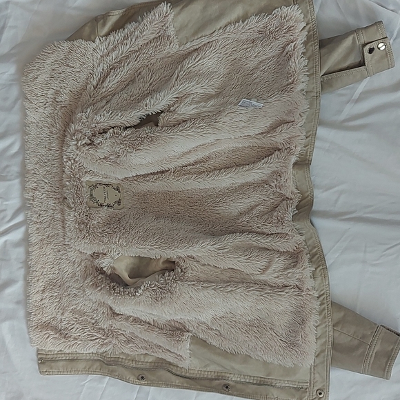 Jacket - Picture 6 of 7